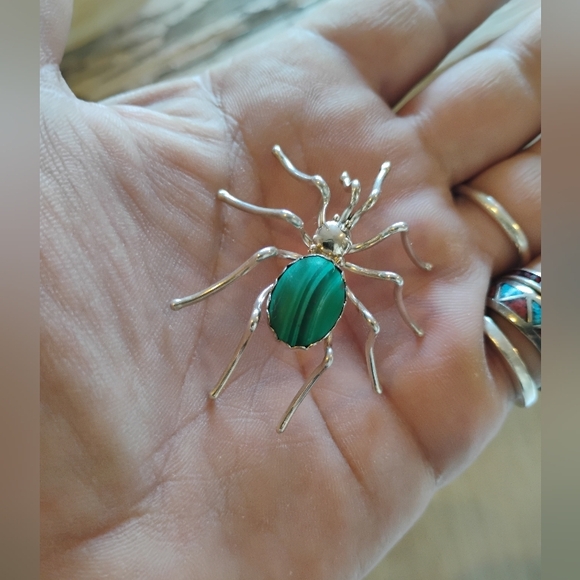 E. Spencer Navajo Sterling Silver Green Malachite Stone Spider Pin Brooch - Picture 7 of 7